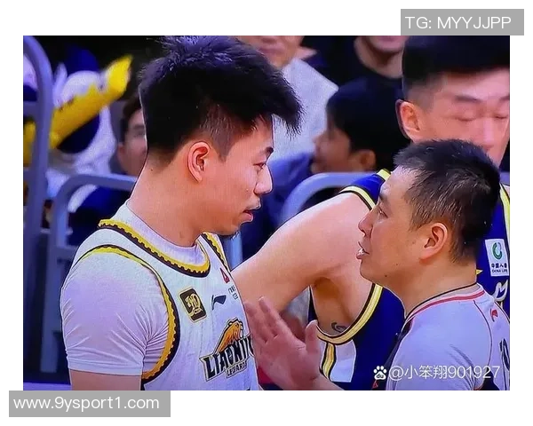 辽粤大战引发热议广东与辽宁的对决成为篮球盛宴的焦点 辽粤大战引发热议广东与辽宁的对决成为篮球盛宴的焦点