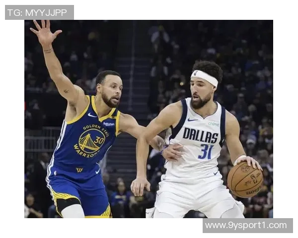 克莱汤普森本赛季表现低迷场均得分三分命中率创生涯新低 克莱汤普森本赛季表现低迷场均得分三分命中率创生涯新低