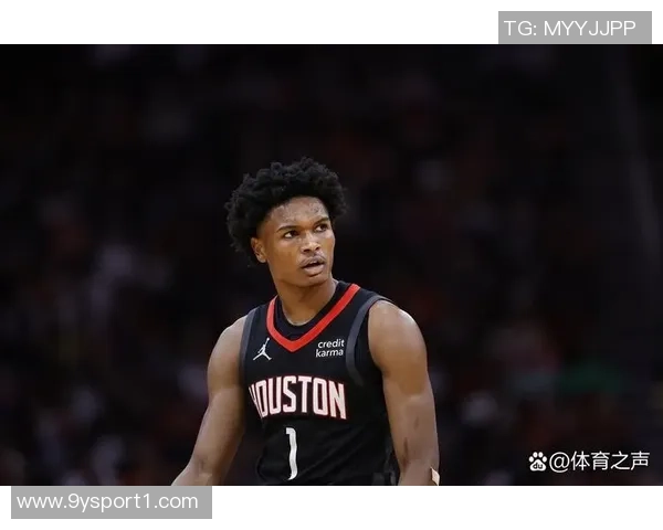 乌度卡称赞小贾表现出色关键时刻命中三分助力球队逆转胜利