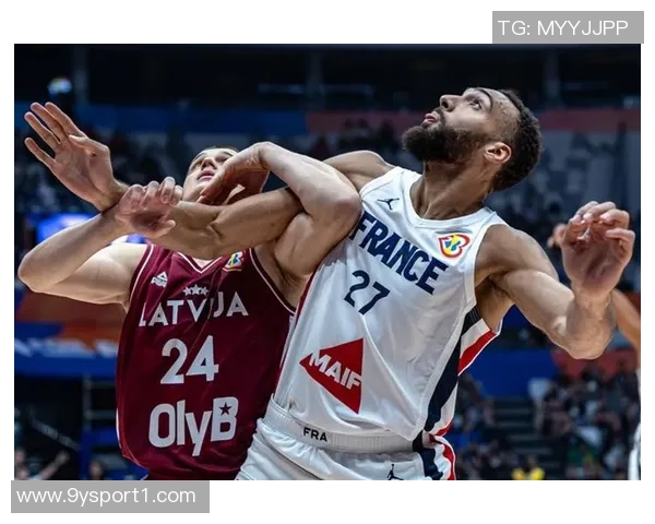 戈贝尔表现低迷仅得5分4板失误频繁犯规困扰球队 戈贝尔表现低迷仅得5分4板失误频繁犯规困扰球队