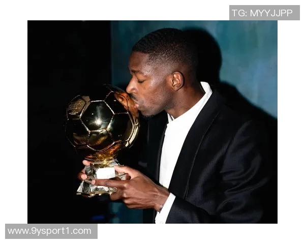 剑指洲际杯冠军巴黎圣日耳曼发布决赛海报登贝莱维蒂尼亚K77齐亮相 剑指洲际杯冠军巴黎圣日耳曼发布决赛海报登贝莱维蒂尼亚K77齐亮相