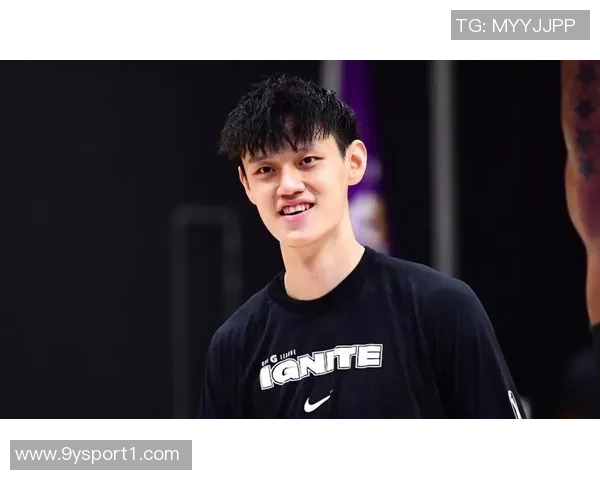 篮网队抵达澳门备战中国赛名宿卡特亲临助阵展现风采